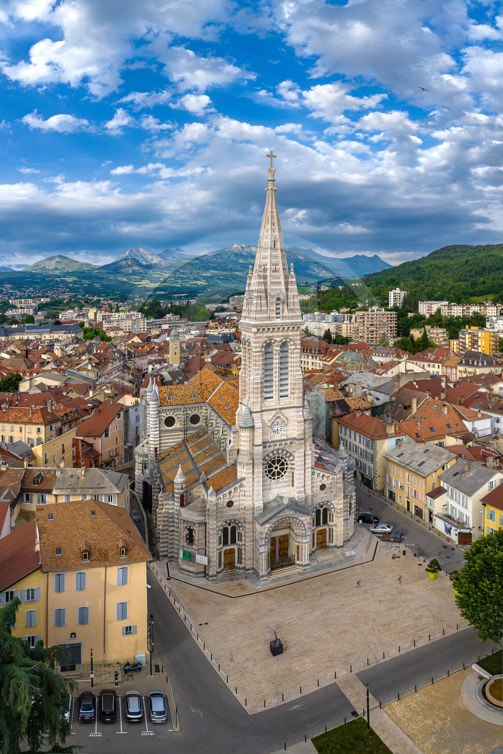 Gap, Cathédrale Notre-Dame et Saint-Arnoux Gap, Cathédrale Notre-Dame et Saint-Arnoux