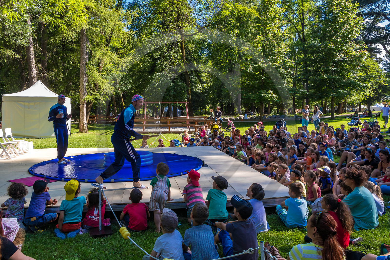 Festival Arts De Rue, Tous dehors (enfin) ! Plouf et replouf, Cie Super Super - Natation synclownisée