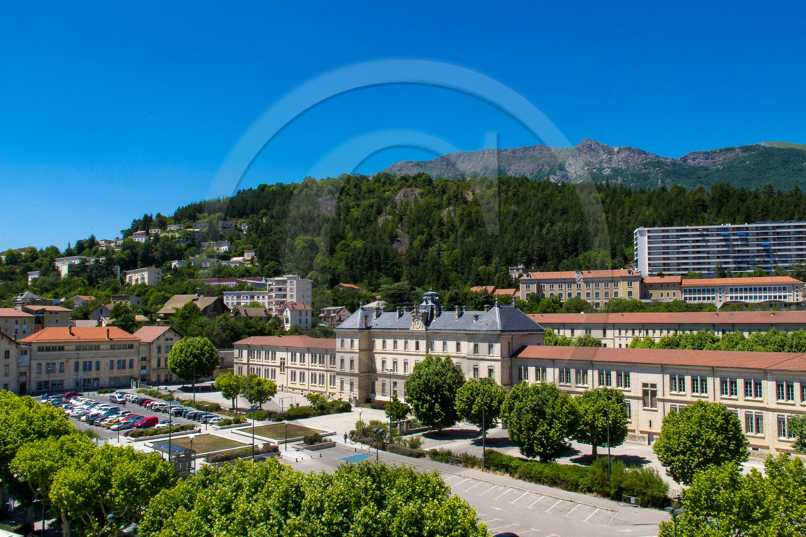 Gap, Place de Verdun et Lycée Dominique Villars