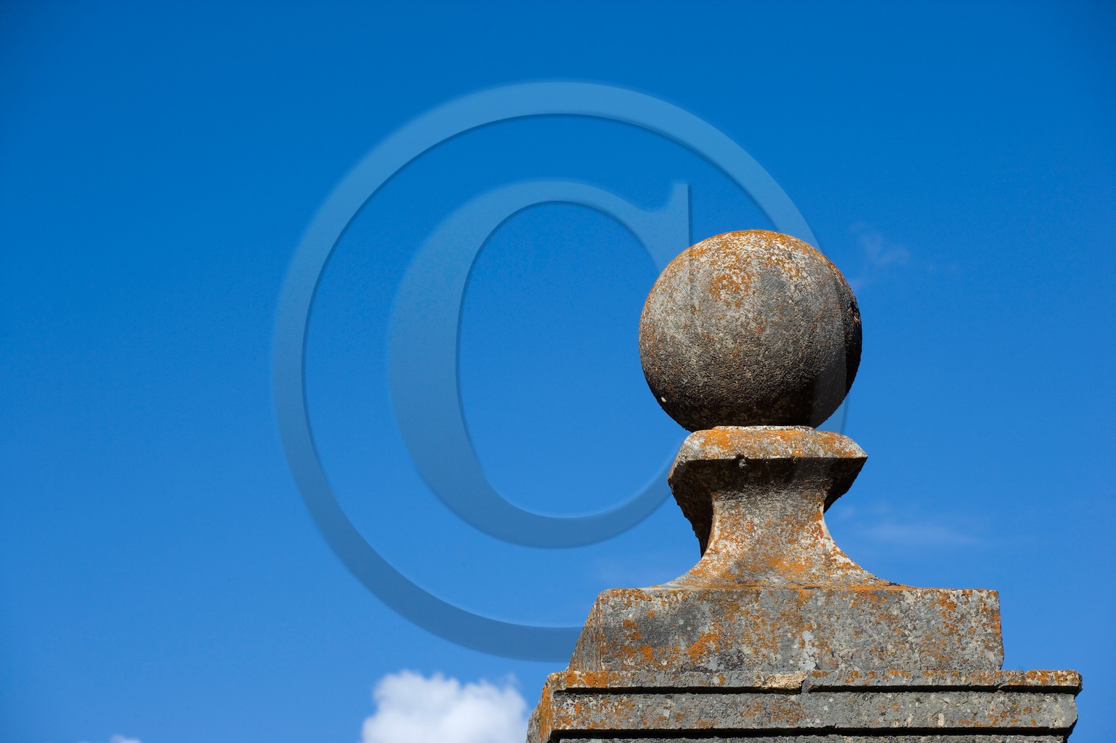 Briançon, La Communication Y