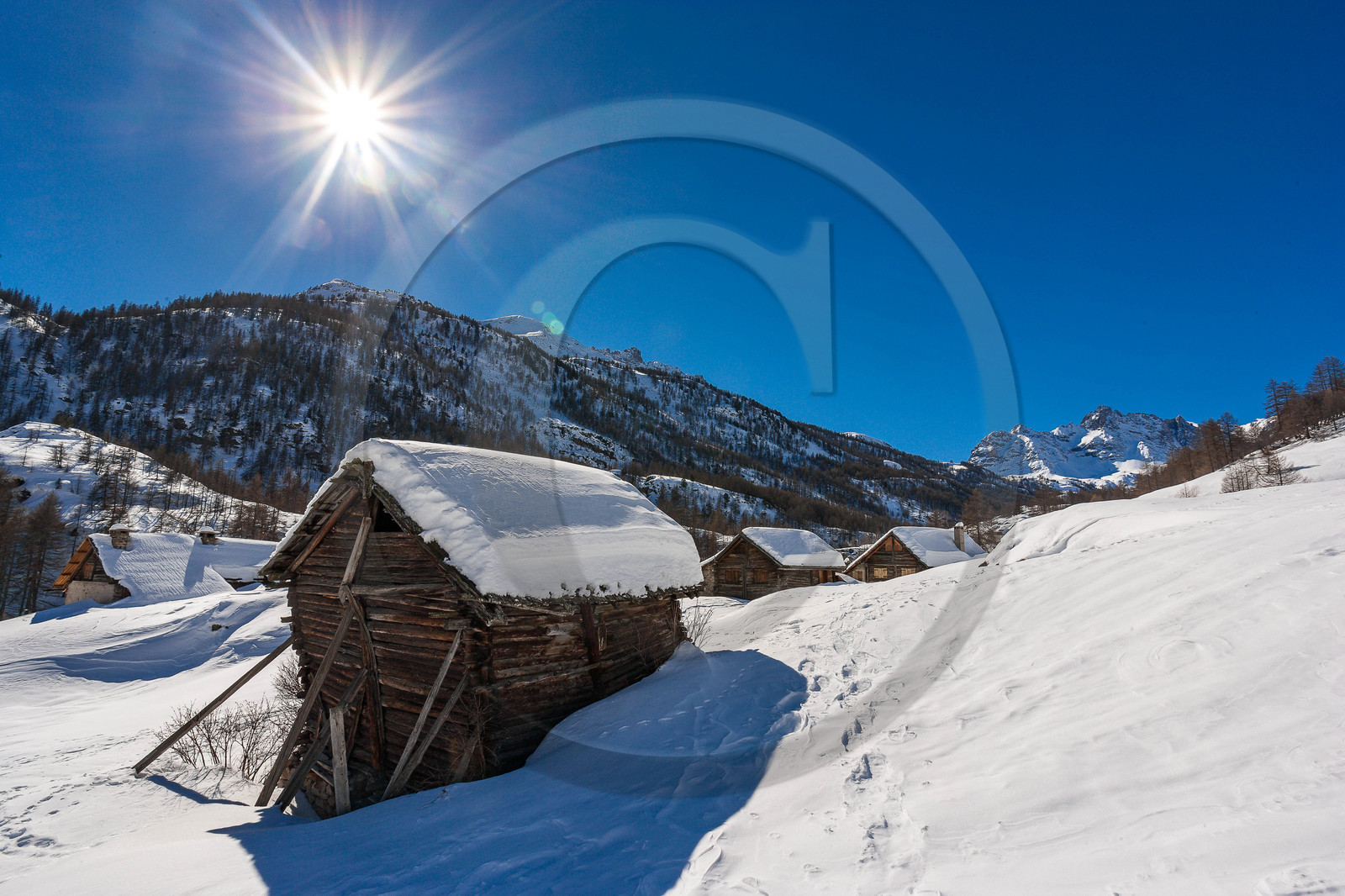 Vallée de la Clarée, chalets du Verney