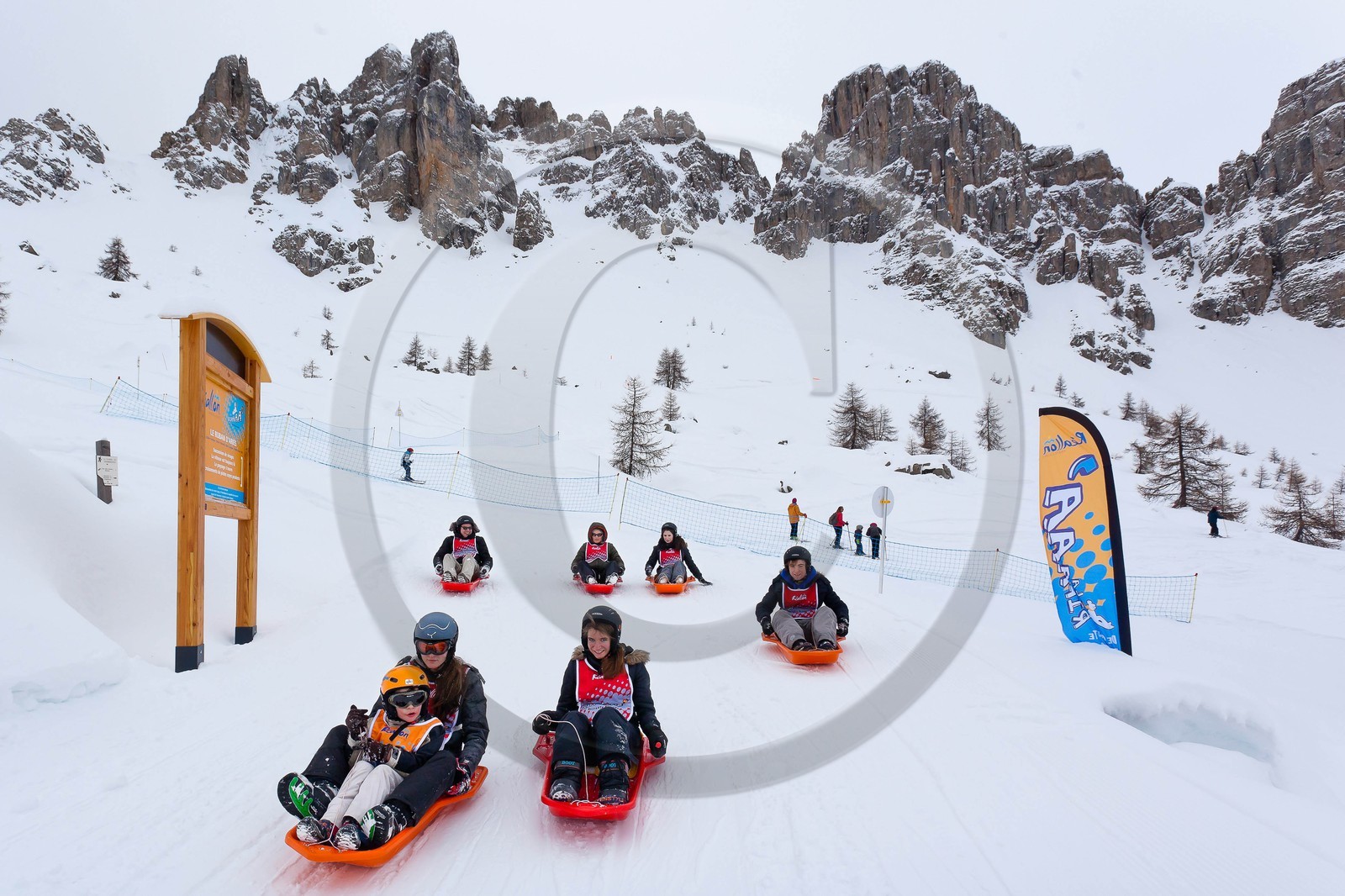 Pays de Serre-Ponçon, Réallon et La Ripaaa, piste de luge 100% naturelle