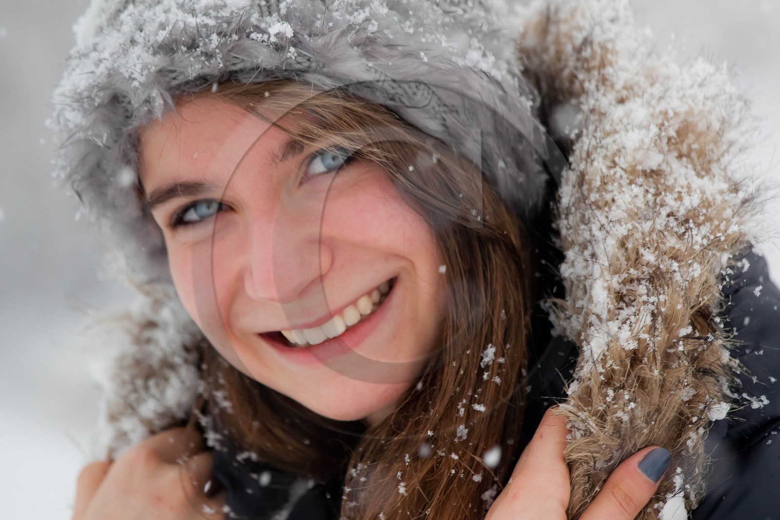 Hiver, randonnée balade sous la neige Hiver, randonnée balade sous la neige