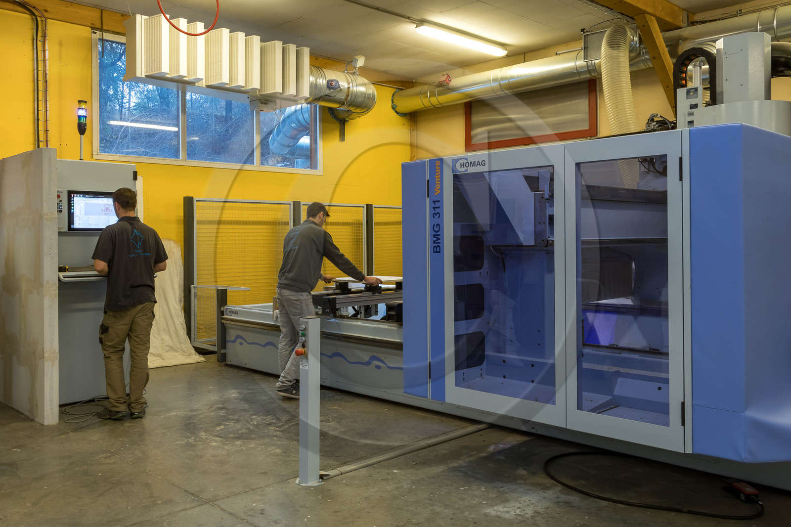 Atelier Monts & Merveilles, Clément Goudet, Compagnon Menuisier Ebéniste et Maxime Cuvelot responsable d'atelier Atelier Monts & Merveilles, Clément Goudet, Compagnon Menuisier Ebéniste et Maxime Cuvelot responsable d'atelier