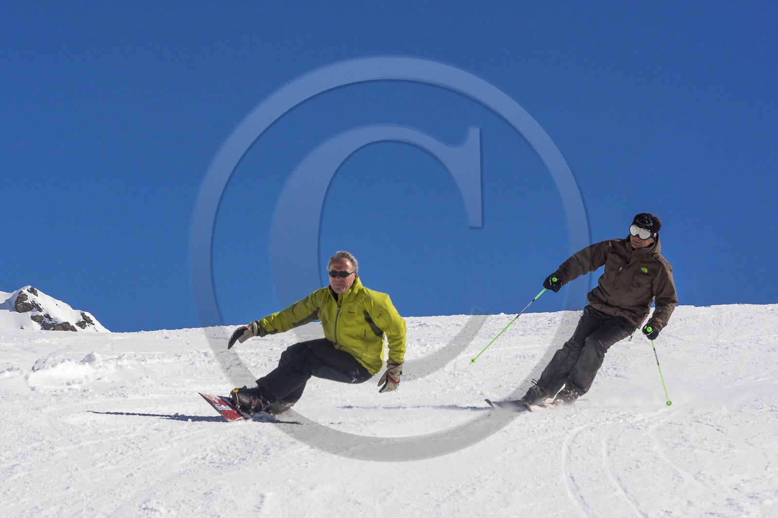 Station de ski d'Orcières 1850, ski et snowboard sur pistes Station de ski d'Orcières 1850, ski et snowboard sur pistes