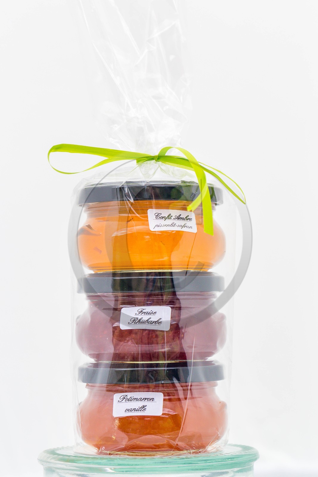 Carole Prost cultive du safran qui ensoleille ses créations Carole Prost cultive du safran qui ensoleille ses créations