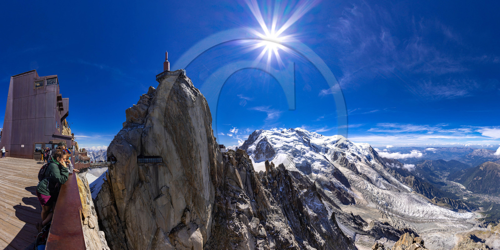 Aiguille du Midi et le Mont-Blanc