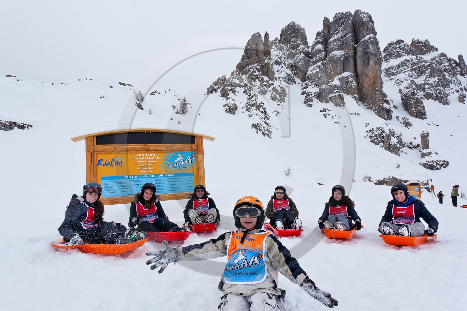 Pays de Serre-Ponçon, Réallon et La Ripaaa, piste de luge 100% naturelle