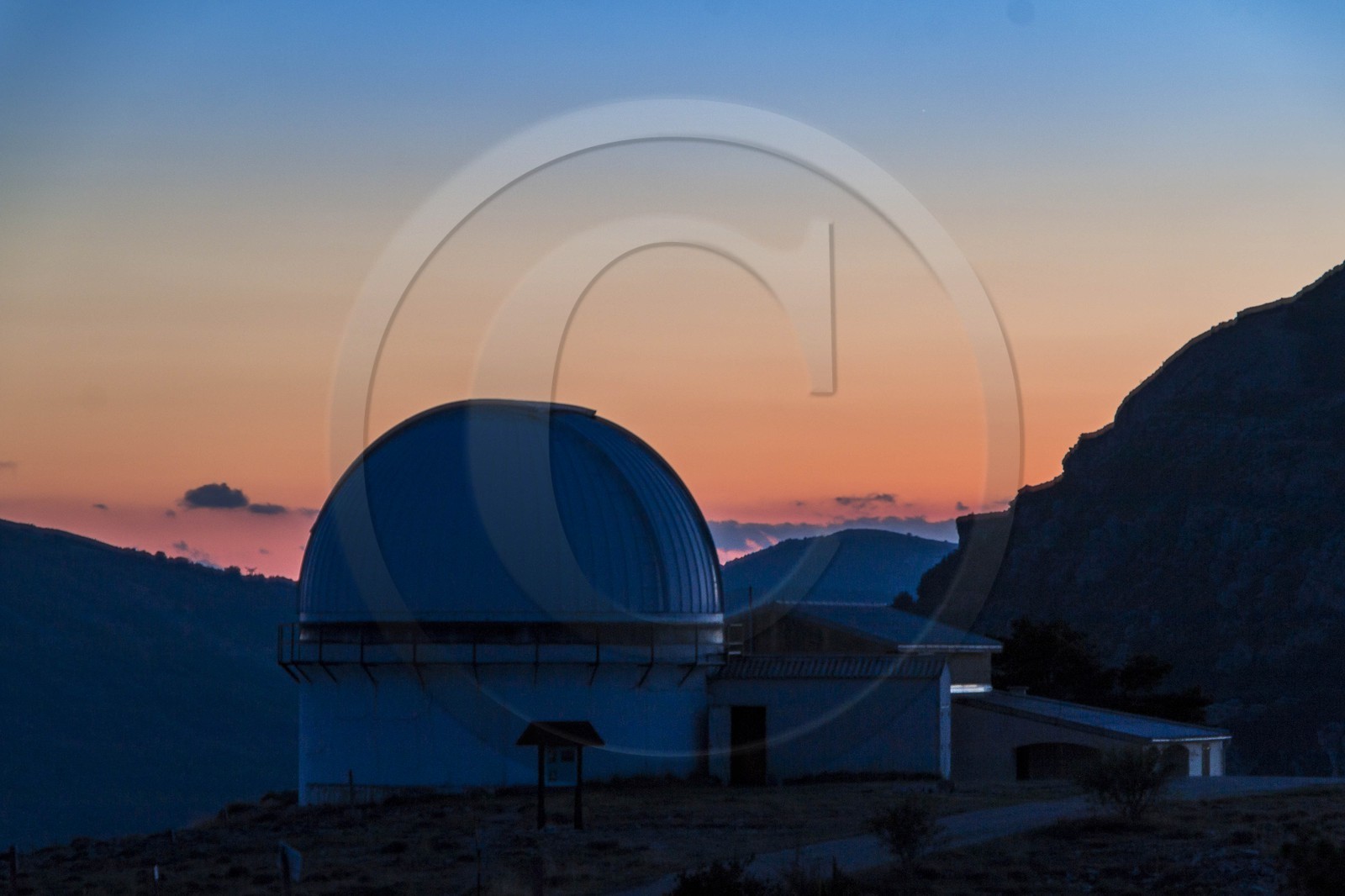 Caussols, plateau karstique de Calern, observatoire de la Cote d'Azur, Observatoire des sciences de l’Univers Caussols, plateau karstique de Calern, observatoire de la Cote d'Azur, Observatoire des sciences de l’Univers