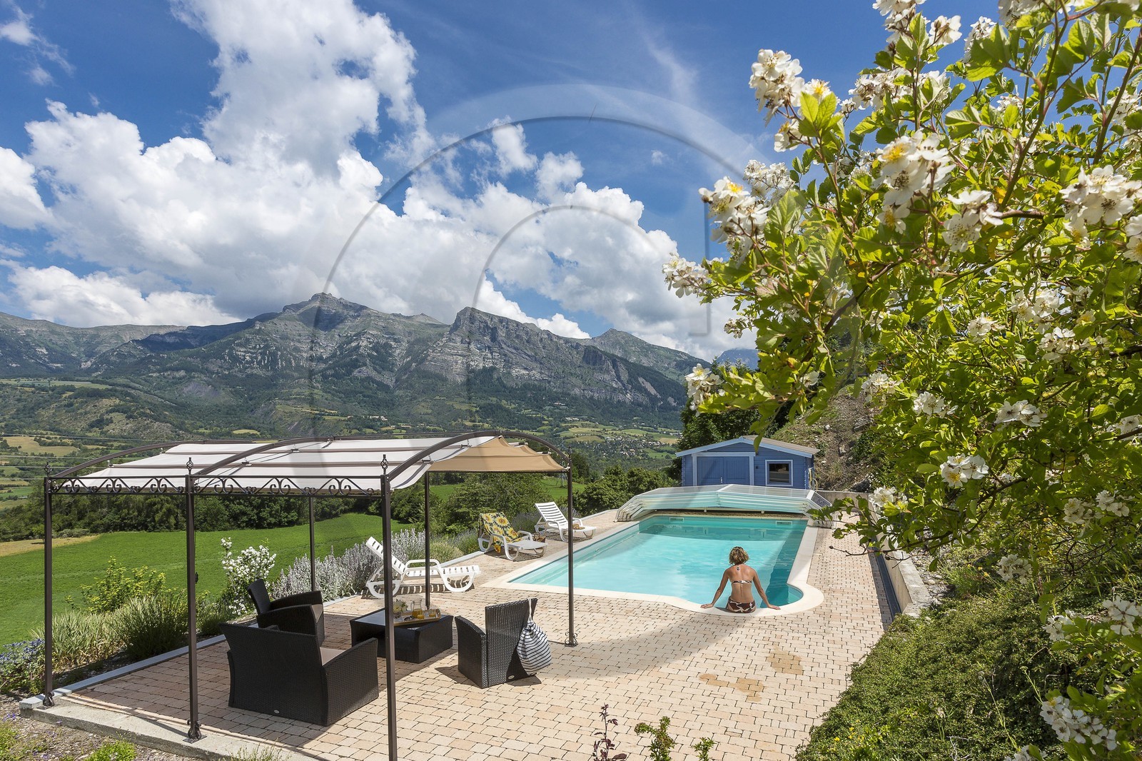 Saint-Léger-les-Mélèzes, Chambres et table d'hôtes La Coustille Saint-Léger-les-Mélèzes, Chambres et table d'hôtes La Coustille