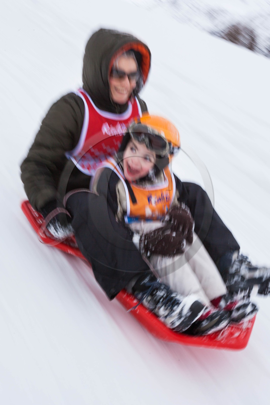 Pays de Serre-Ponçon, Réallon et La Ripaaa, piste de luge 100% naturelle Pays de Serre-Ponçon, Réallon et La Ripaaa, piste de luge 100% naturelle