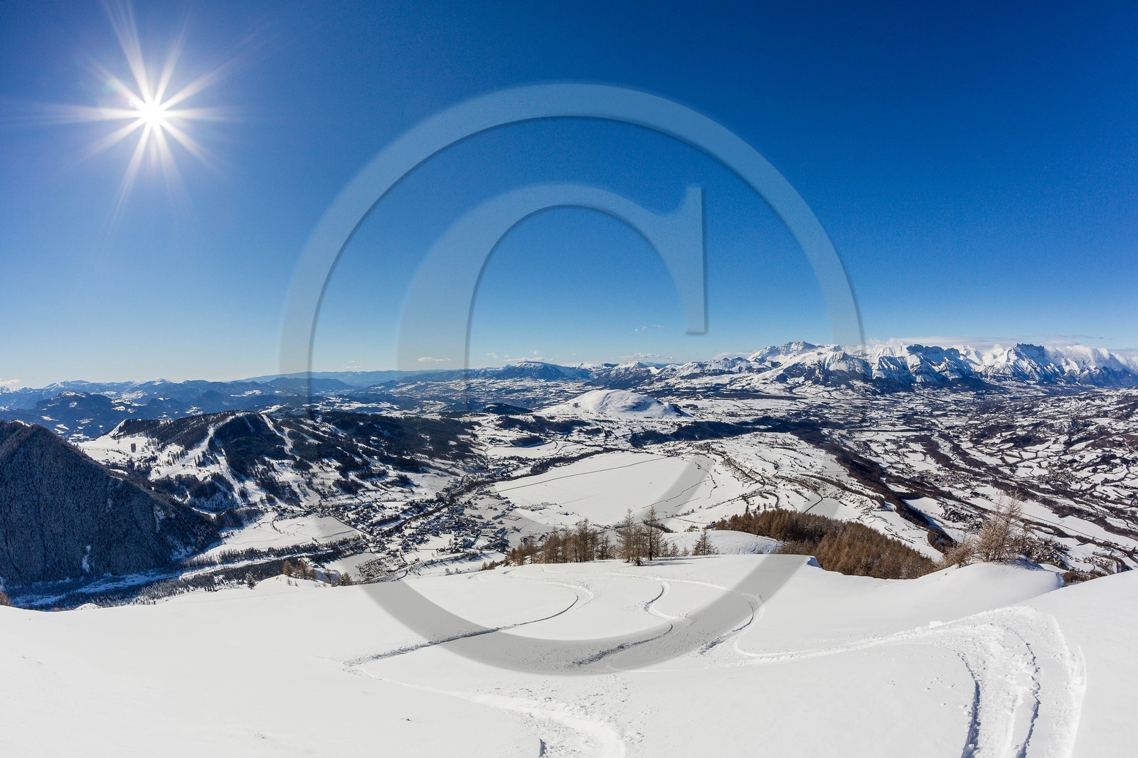 Vallée du Champsaur, station village d'Ancelle Vallée du Champsaur, station village d'Ancelle