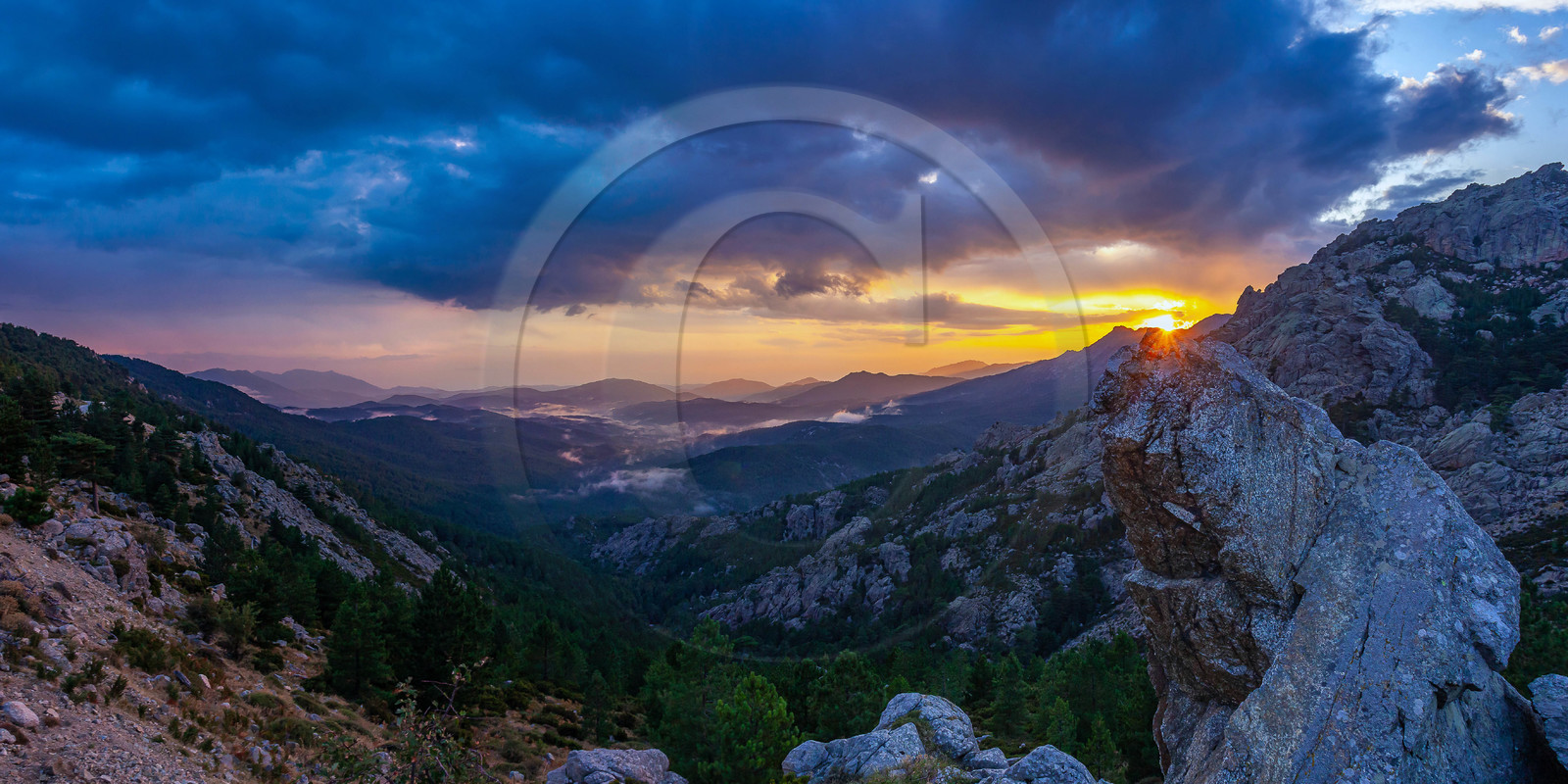 Les Aiguilles de Bavella (forchi di Bavedda )