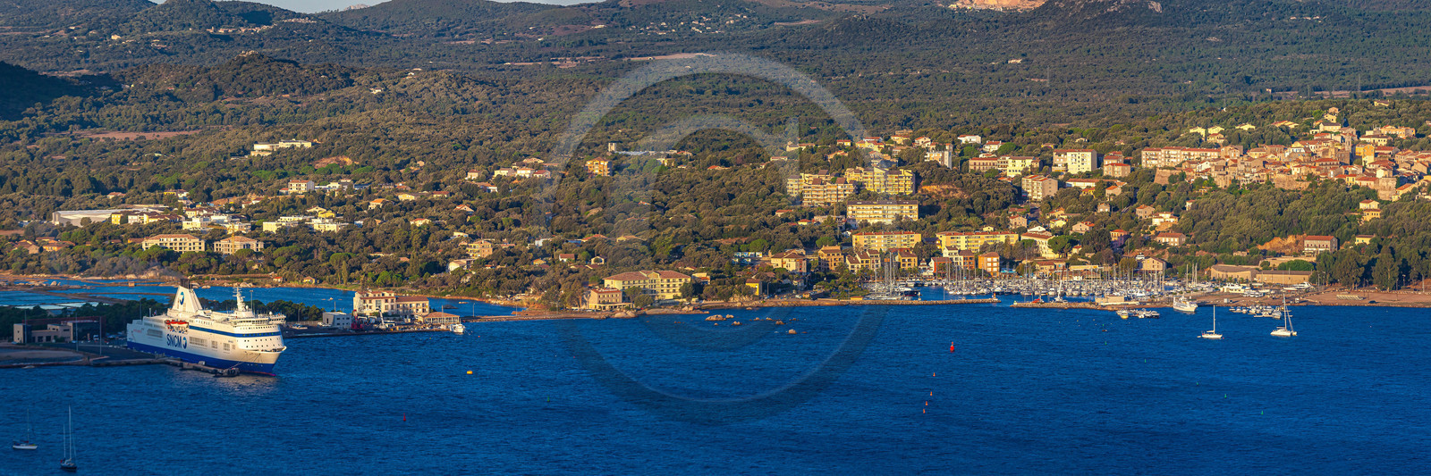 Porto-Vecchio, la gare maritime Porto-Vecchio, la gare maritime