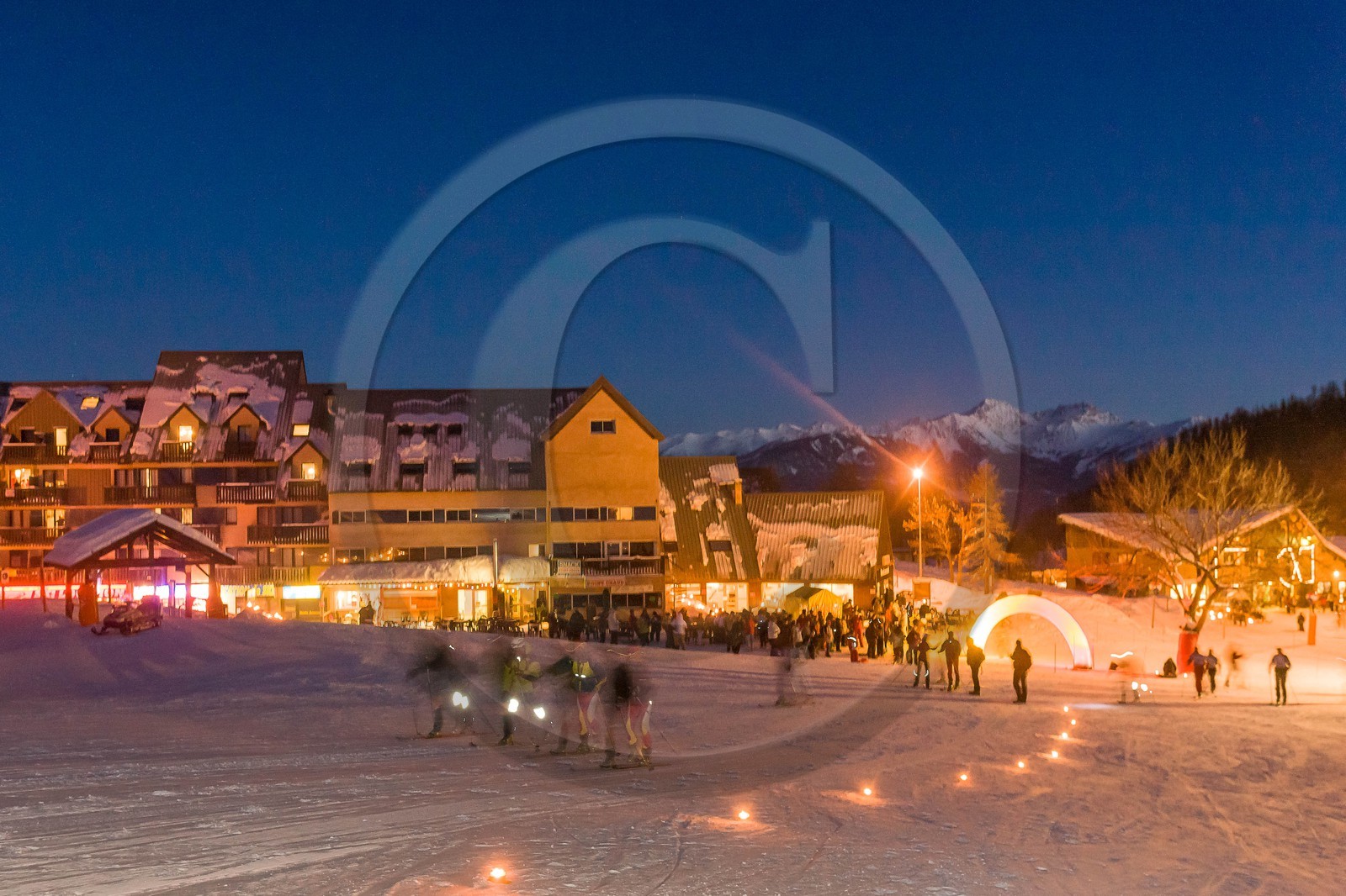 Station de ski de Réallon, course de ski alpinisme nocturne Laetitia Roux