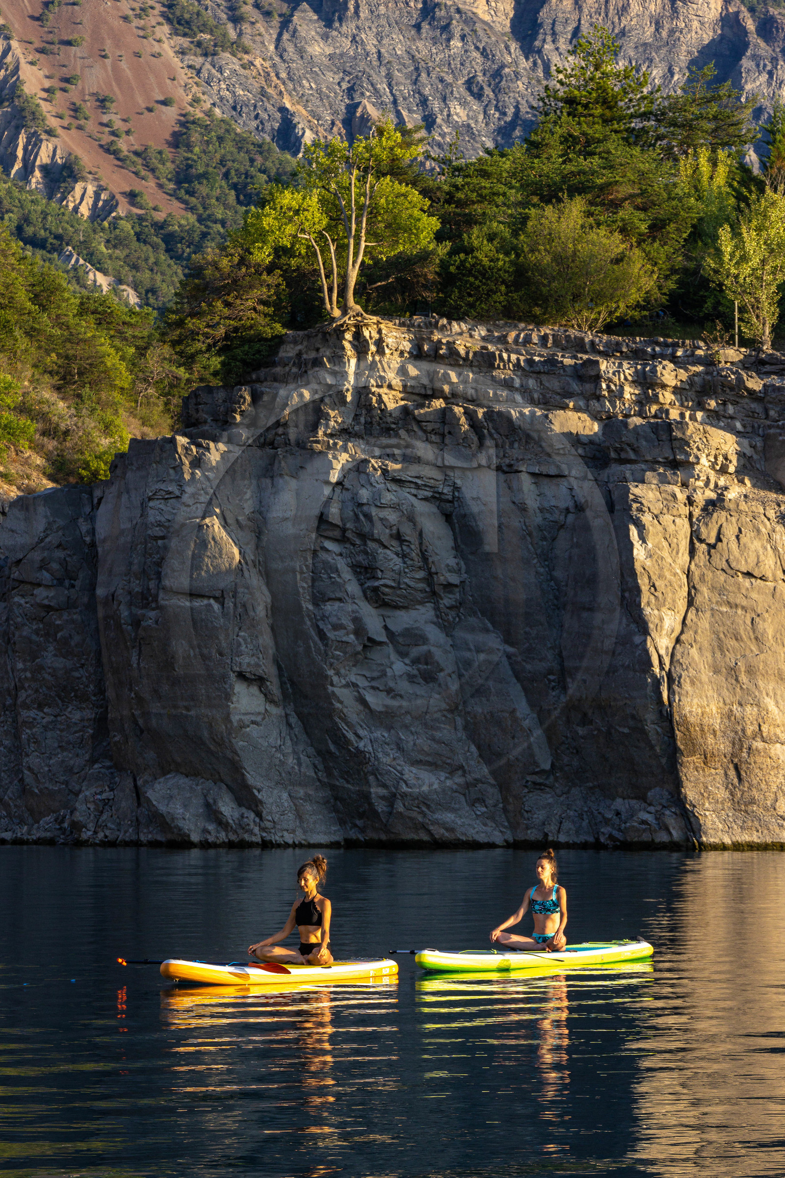 Yoga sur paddle, Serre-Ponçon Aloha