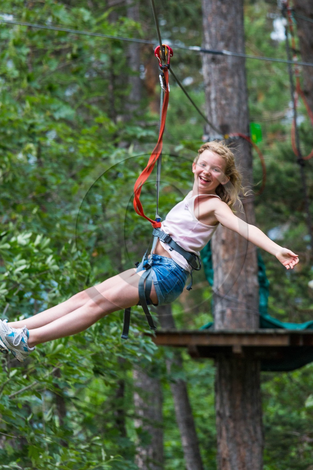 Barcelonnette, Jungle Park, parc aventure, parcours acrobranche, grimper dans les arbres