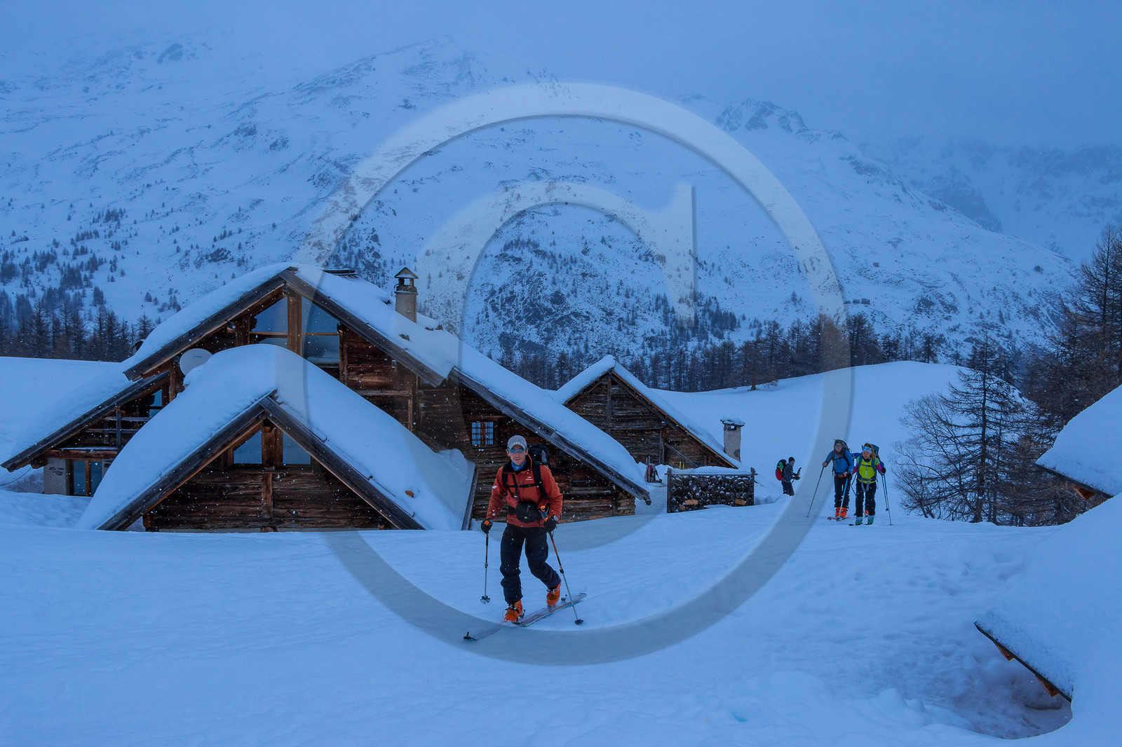 Névache, refuge Buffère , départ ski de randonnée Névache, refuge Buffère , départ ski de randonnée