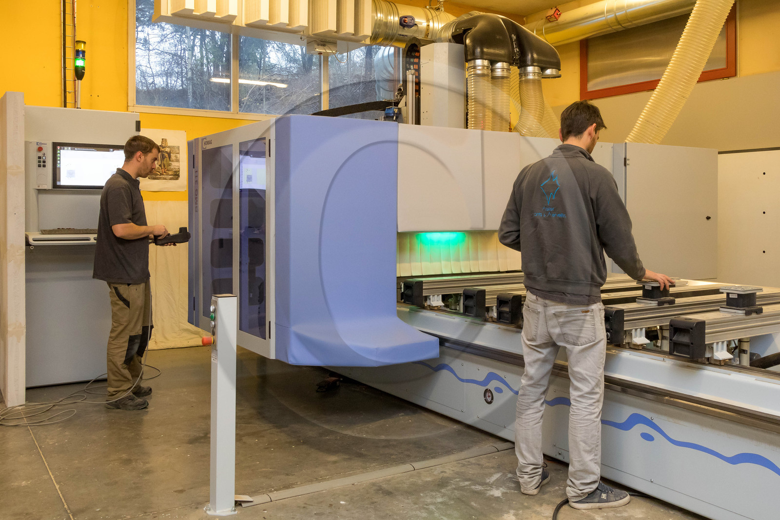 Atelier Monts & Merveilles, Clément Goudet, Compagnon Menuisier Ebéniste et Maxime Cuvelot responsable d'atelier Atelier Monts & Merveilles, Clément Goudet, Compagnon Menuisier Ebéniste et Maxime Cuvelot responsable d'atelier