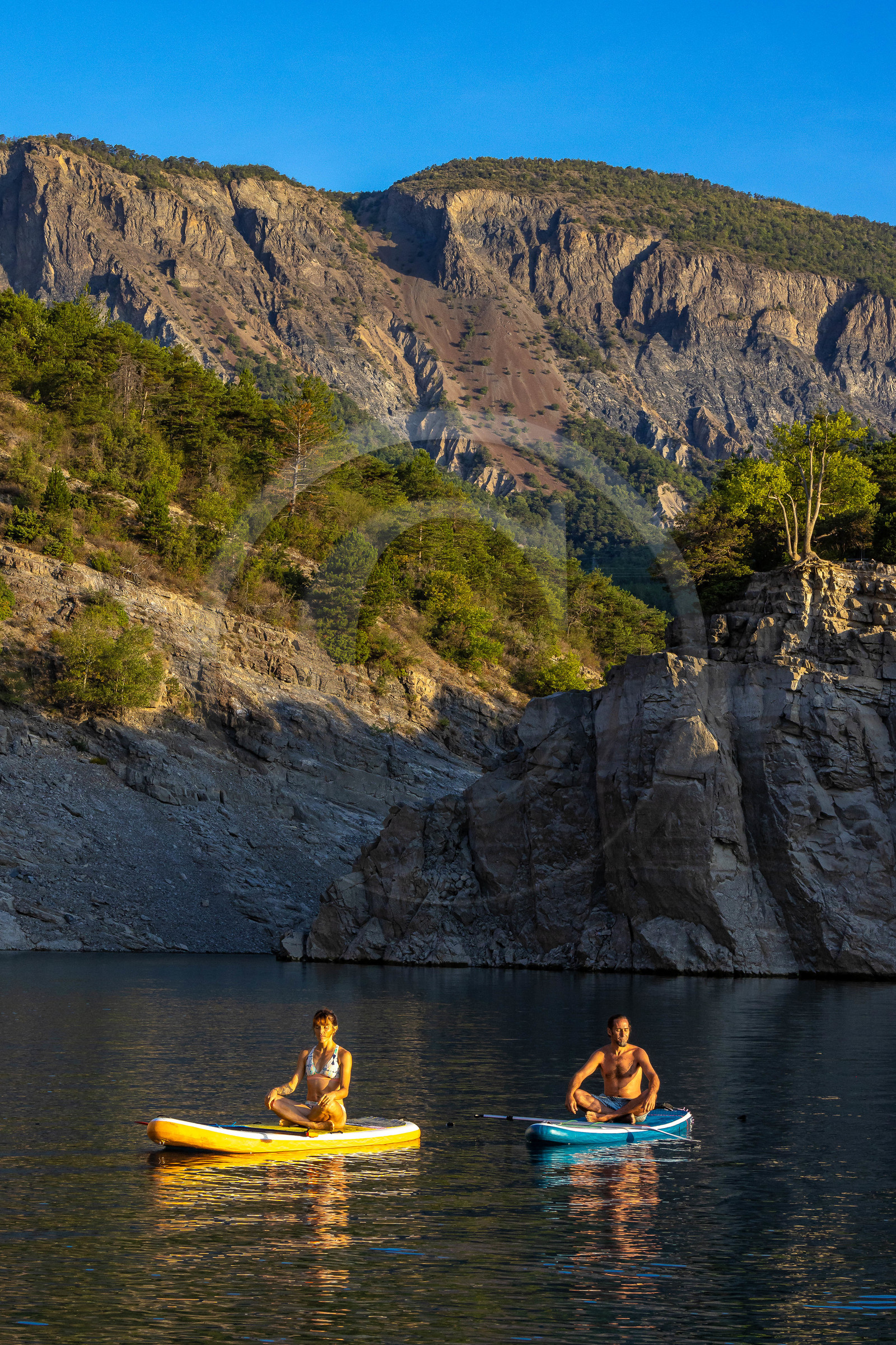 Yoga sur paddle, Serre-Ponçon Aloha
