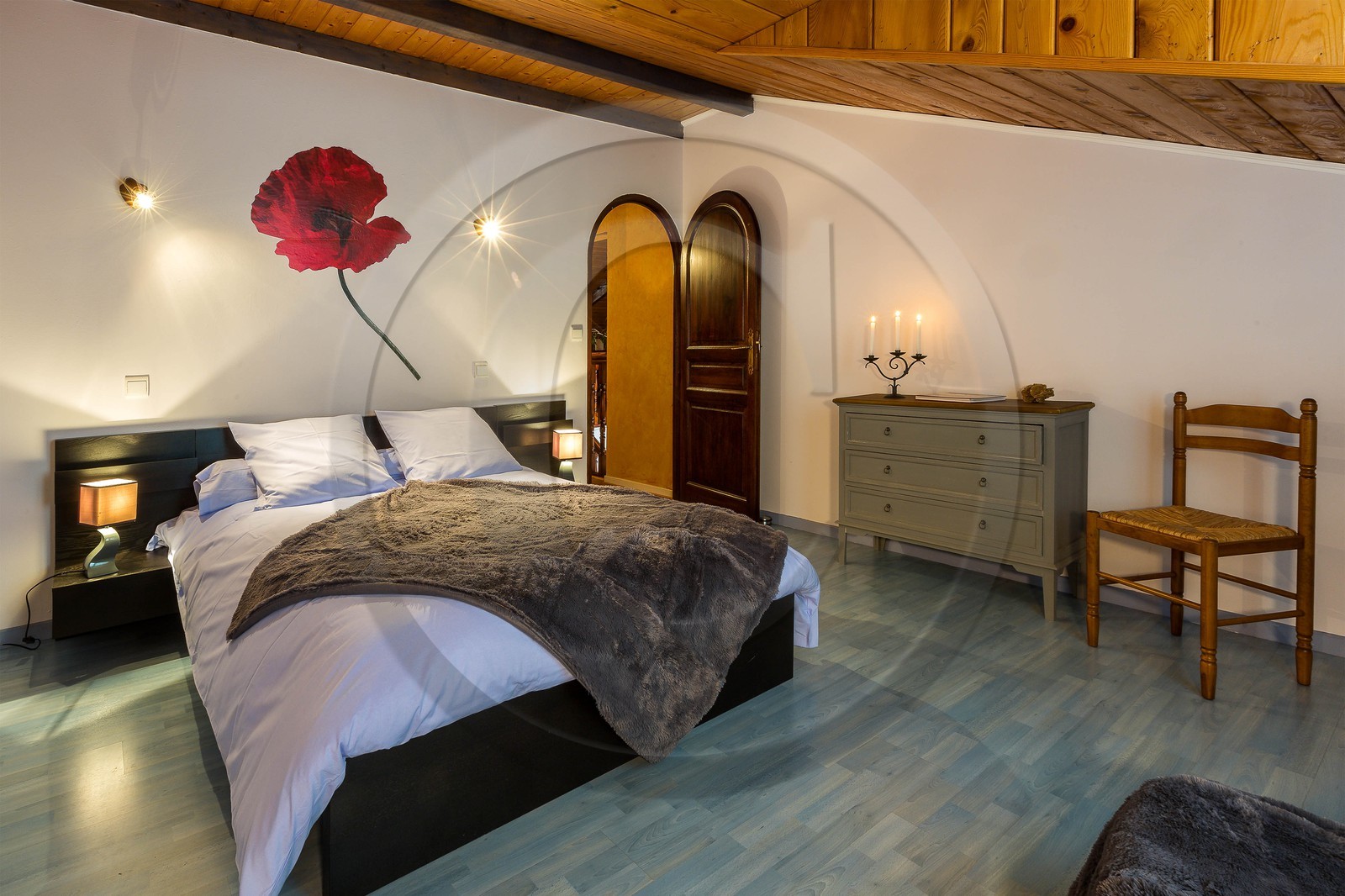 Vallée du Champsaur, Chambre et table d'hôtes La Bonne Terre