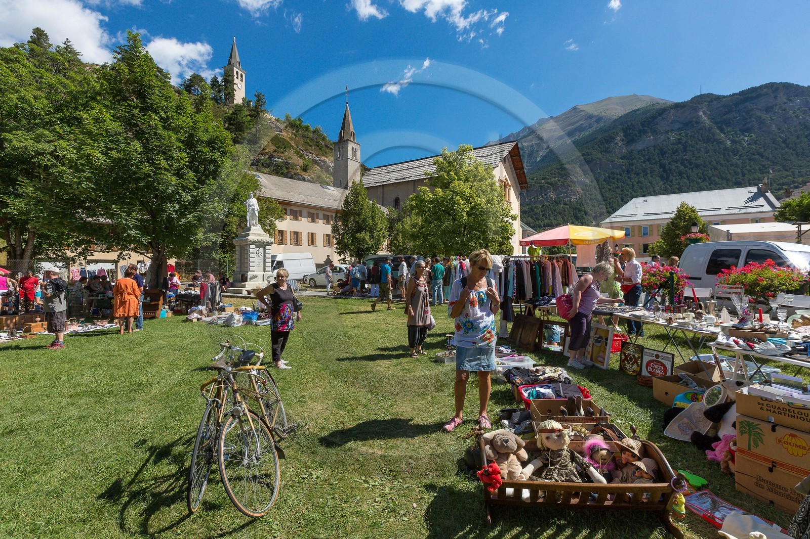 Jausiers, foire brocante vide-grenier Jausiers, foire brocante vide-grenier
