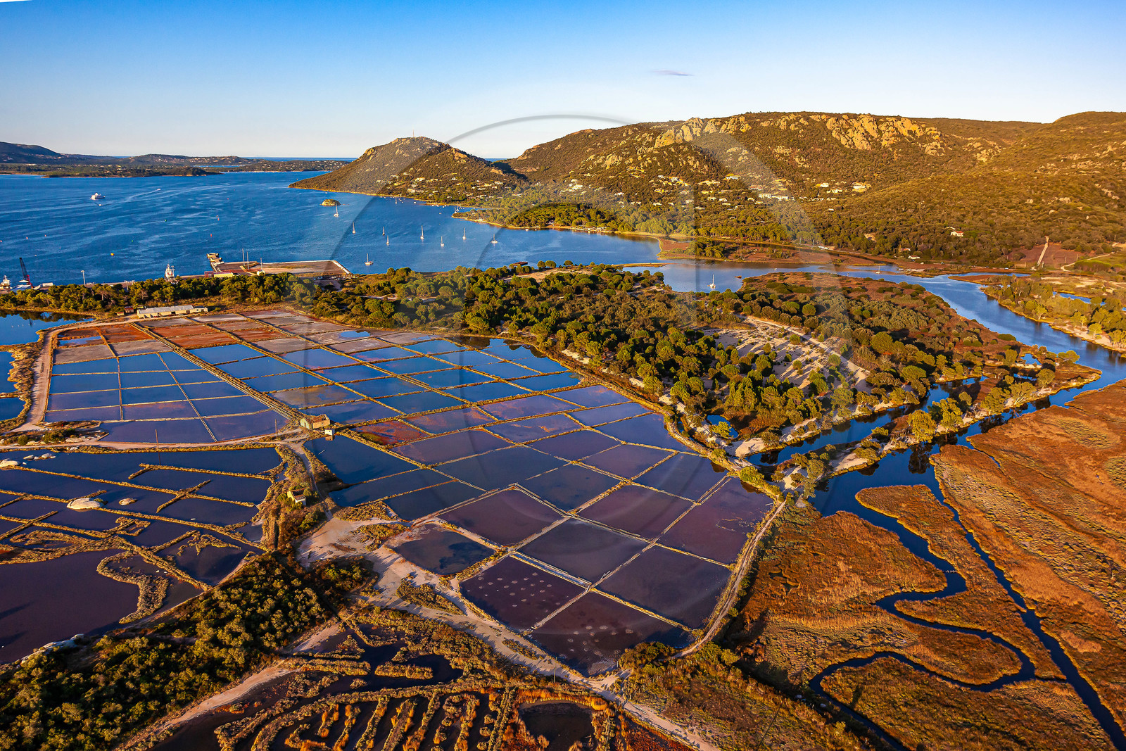 Porto-Vecchio, marais salants Porto-Vecchio, marais salants