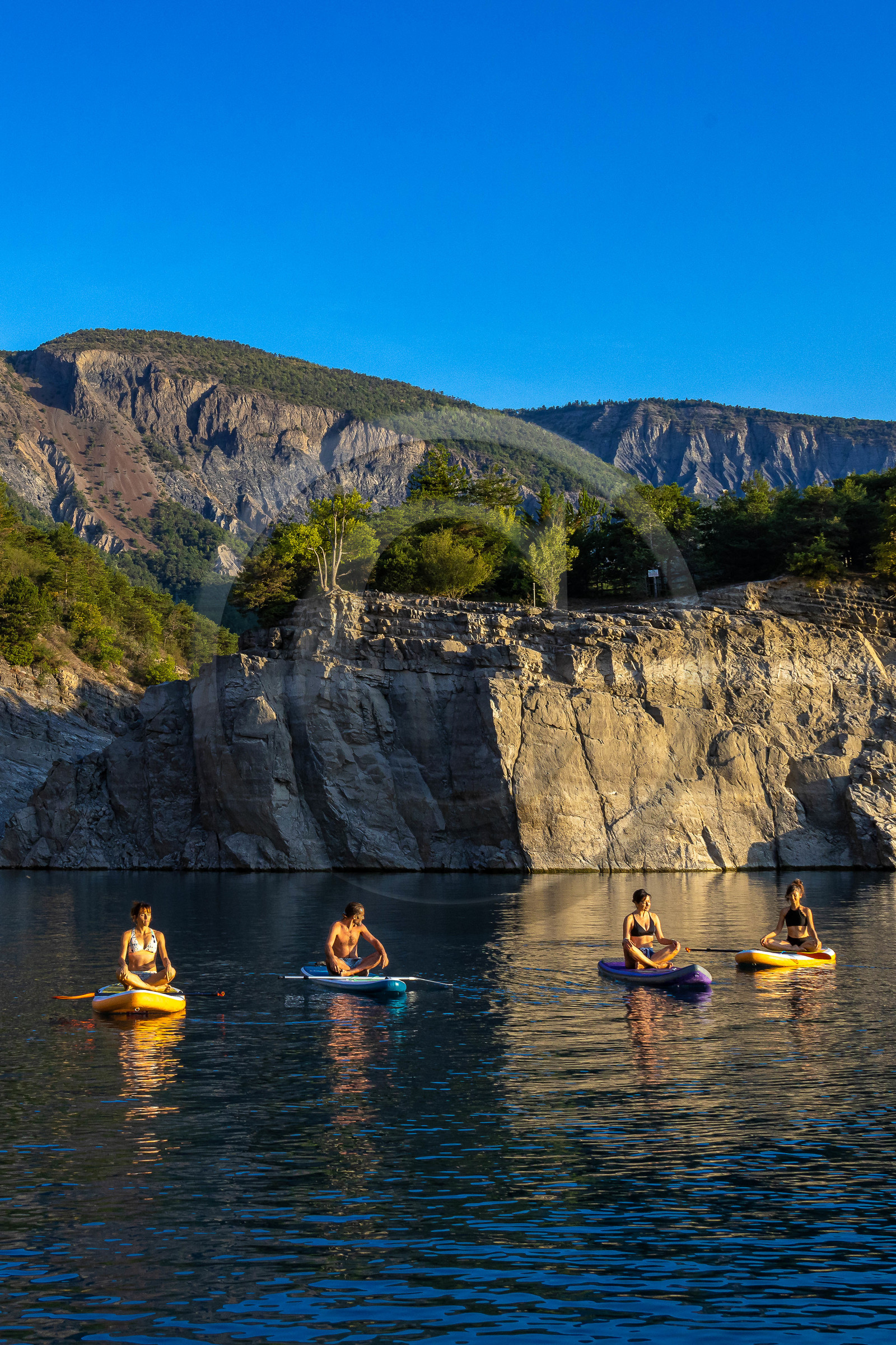 Yoga sur paddle, Serre-Ponçon Aloha