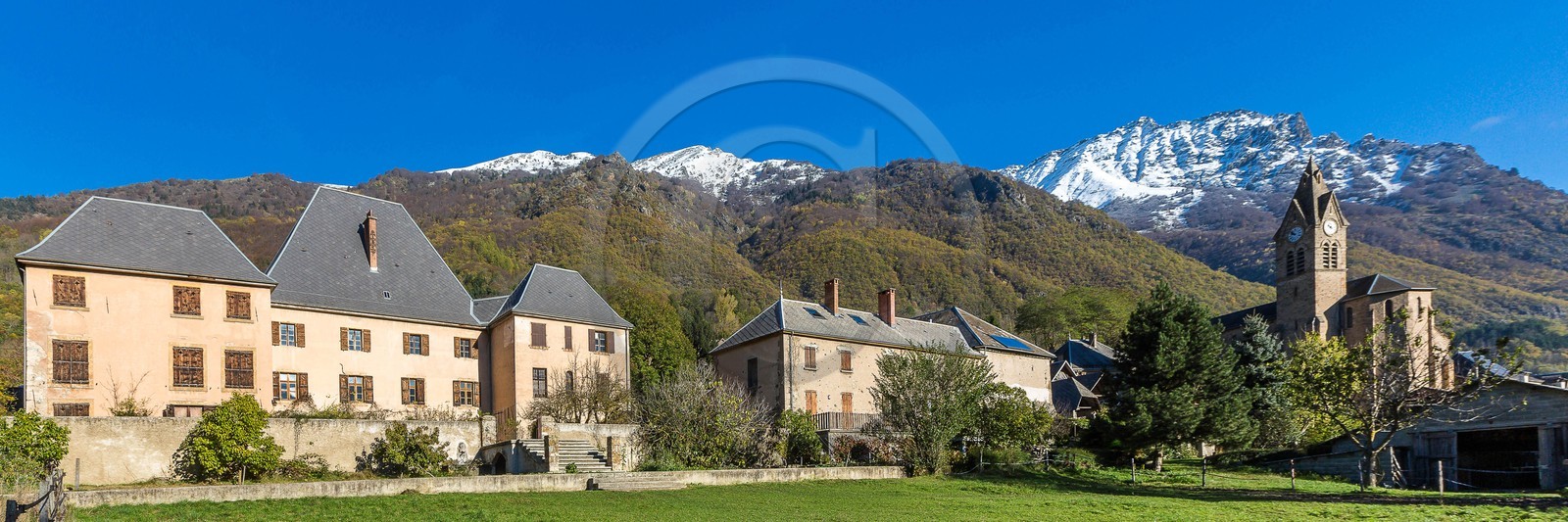 Valbonnais; Chateau Galvin, Haras du Don, Yelena Dovergne