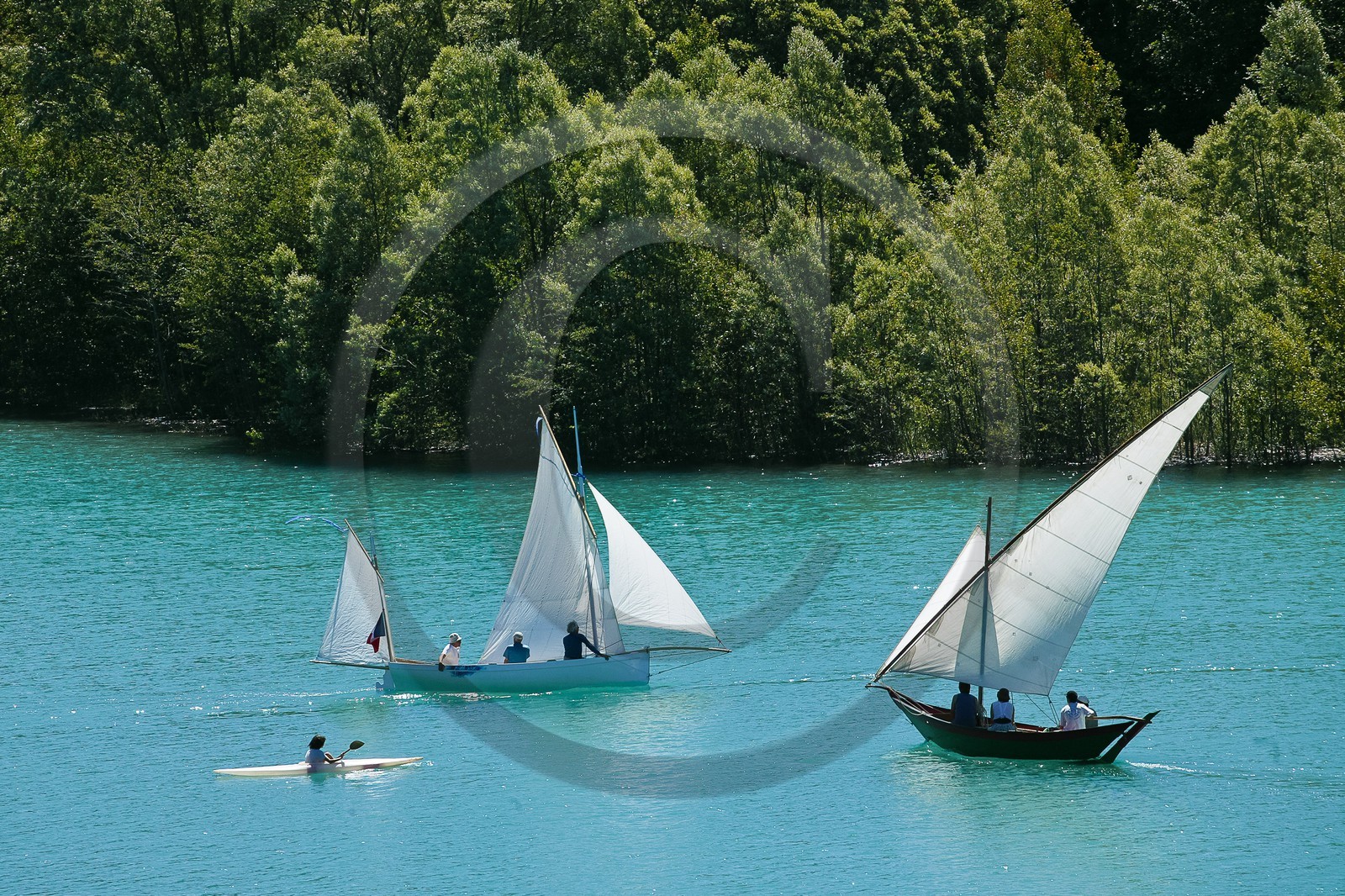 Lac de Serre-Ponçon, Rassemblement Vieux Gréements sur le Lac de Serre-Ponçon, , Rencontre de Voiles traditionnelles Lac de Serre-Ponçon, Rassemblement Vieux Gréements sur le Lac de Serre-Ponçon, , Rencontre de Voiles traditionnelles