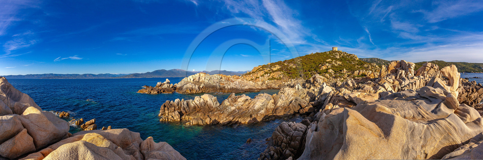 Tour génoise de Campomoro et taffoni