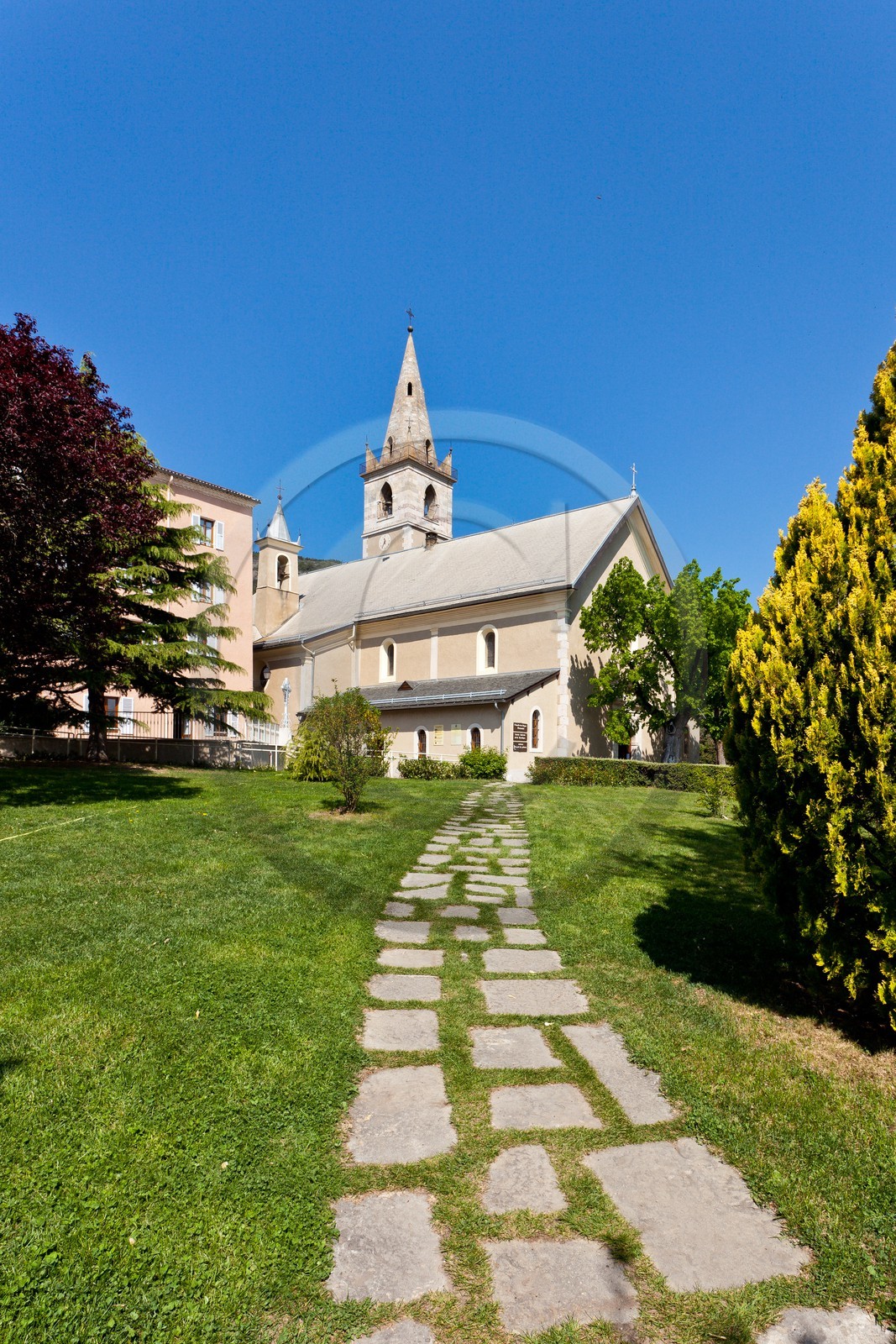 Sanctuaire de Notre-Dame du Laus, la basilique Sanctuaire de Notre-Dame du Laus, la basilique
