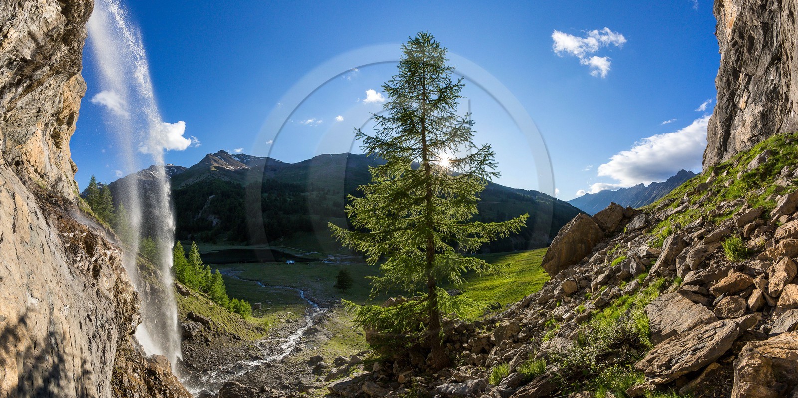 Jausiers, Lac des Sagnes, cascade du Pisson Jausiers, Lac des Sagnes, cascade du Pisson