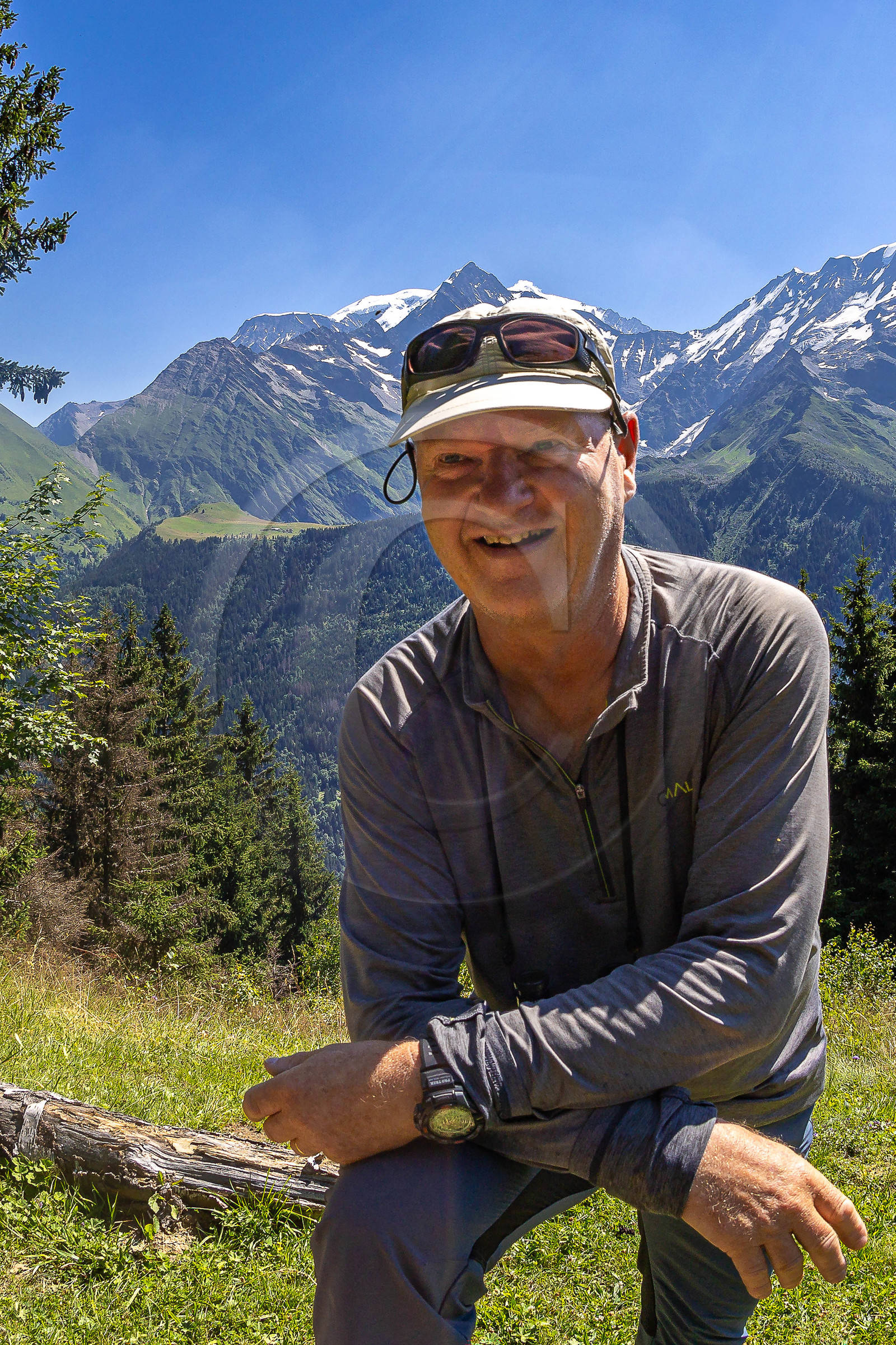 Yves Jacquemoud, accompagnateur en montagne Yves Jacquemoud, accompagnateur en montagne