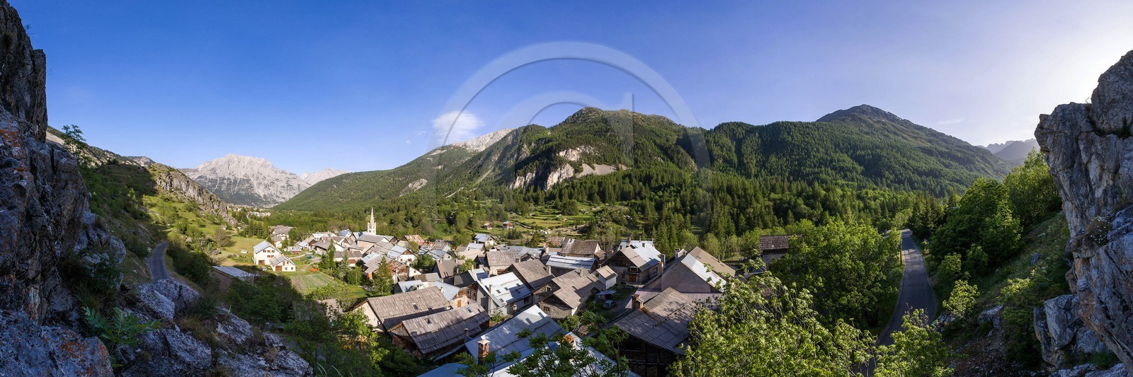 Vallée de la Clarée, village de Névache Vallée de la Clarée, village de Névache