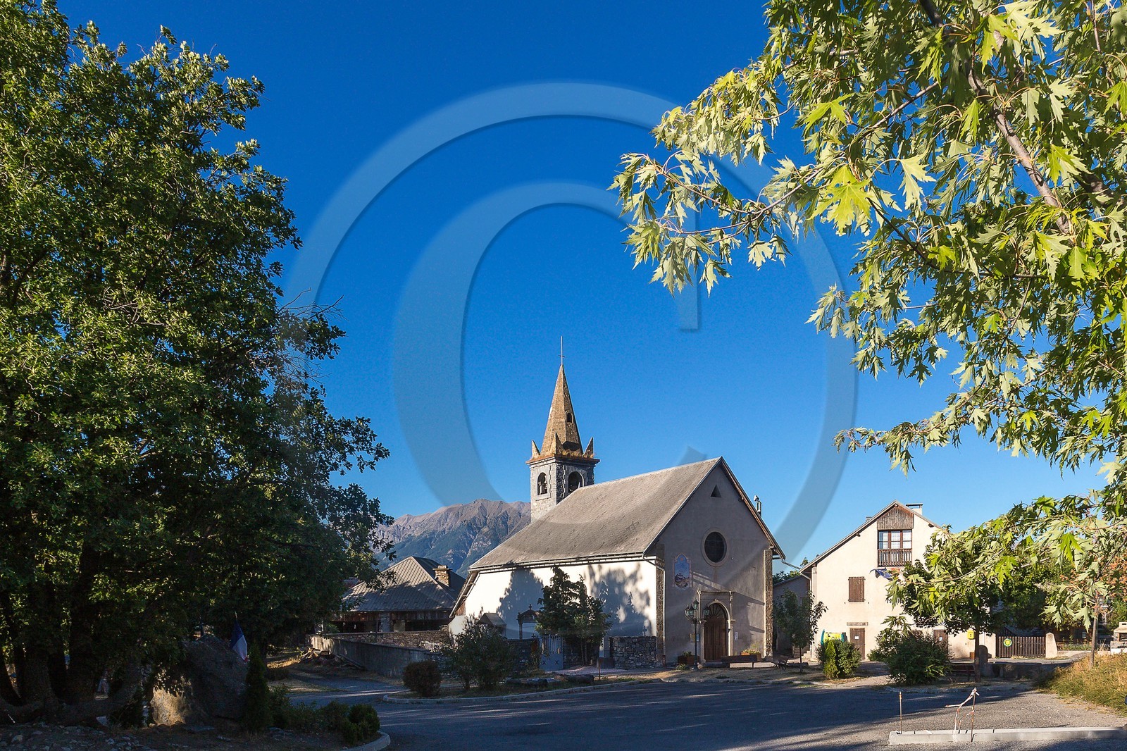 Eglise de l'Ubac de Pontis Eglise de l'Ubac de Pontis