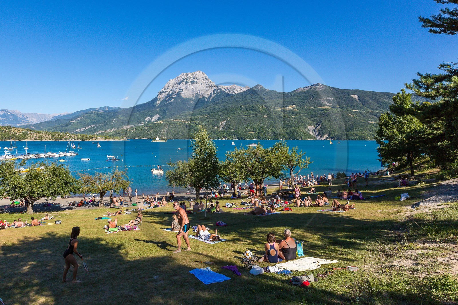 Prunières, plage de la baie Saint-Michel Prunières, plage de la baie Saint-Michel