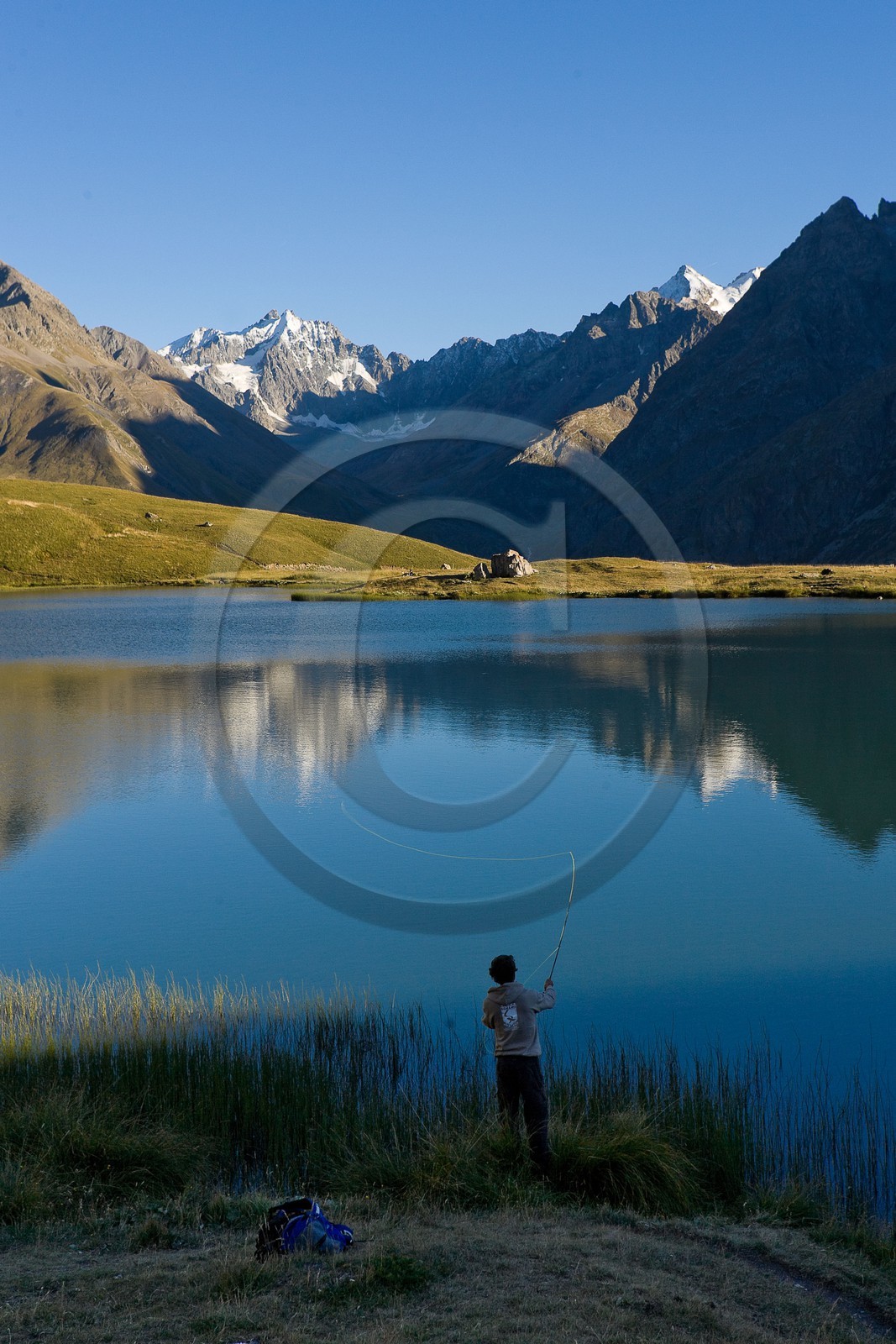Pêche à la mouche au Lac du Pontet et la Meije Pêche à la mouche au Lac du Pontet et la Meije