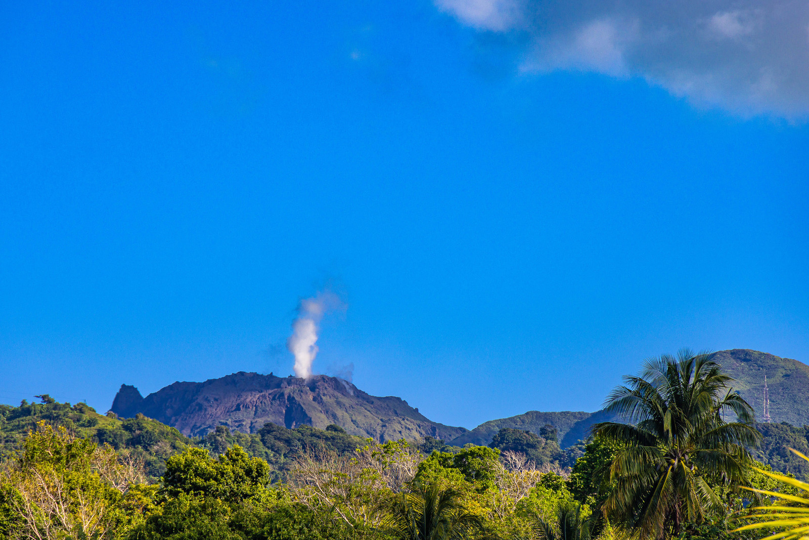 La Soufrière, volcan actif de la Guadeloupe