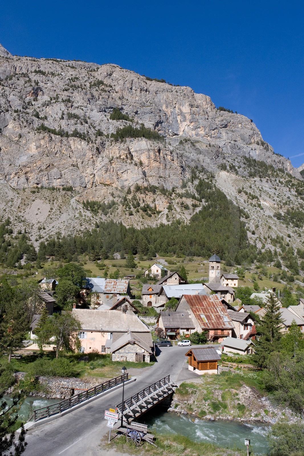 Vallée de la Clarée, village de Plampinet Vallée de la Clarée, village de Plampinet