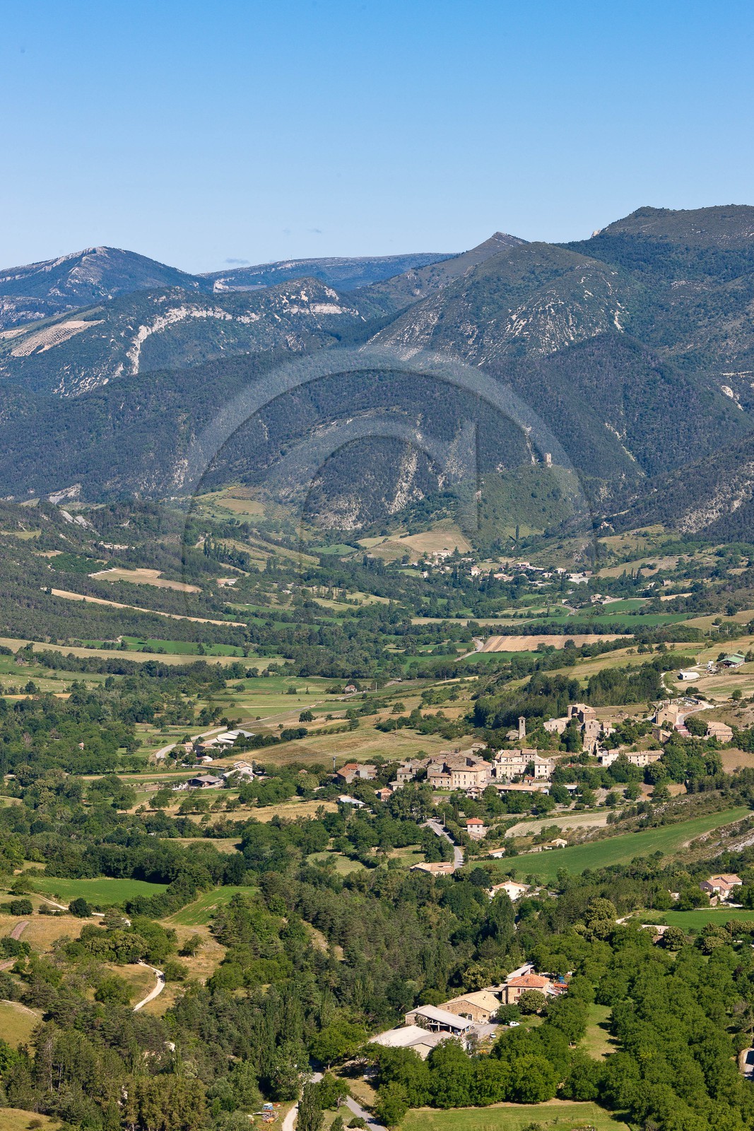 Vallée de l'Oule, village de Montmorin du Col des Tourettes