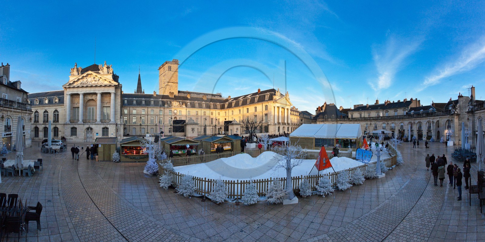 Une véritable station de sports d’hiver éphémère, un Noël Une véritable station de sports d’hiver éphémère, un Noël