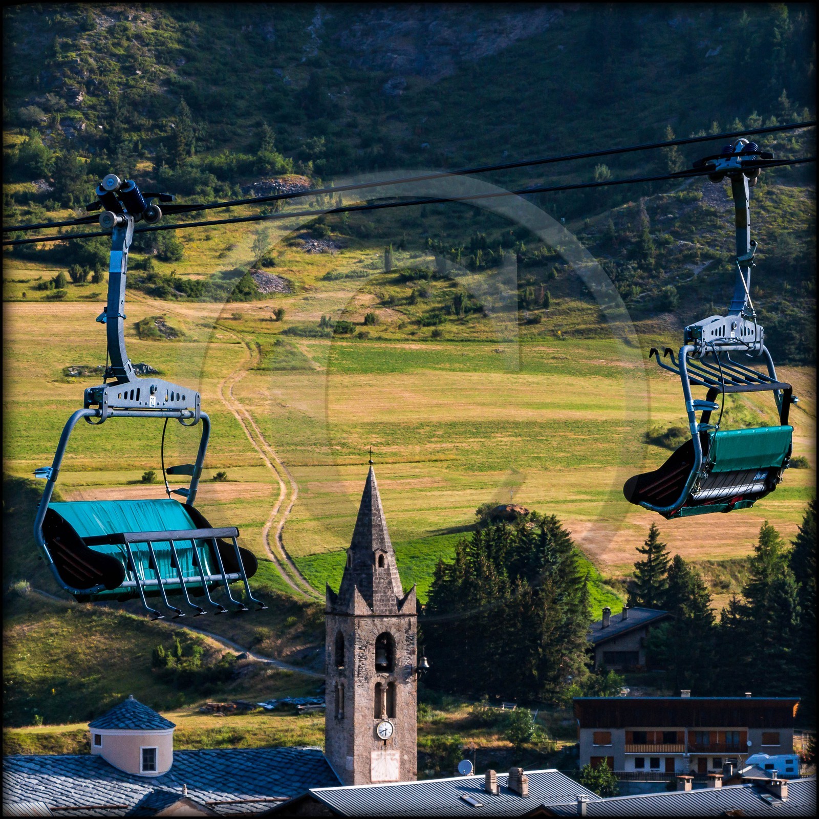 Lanslevillard