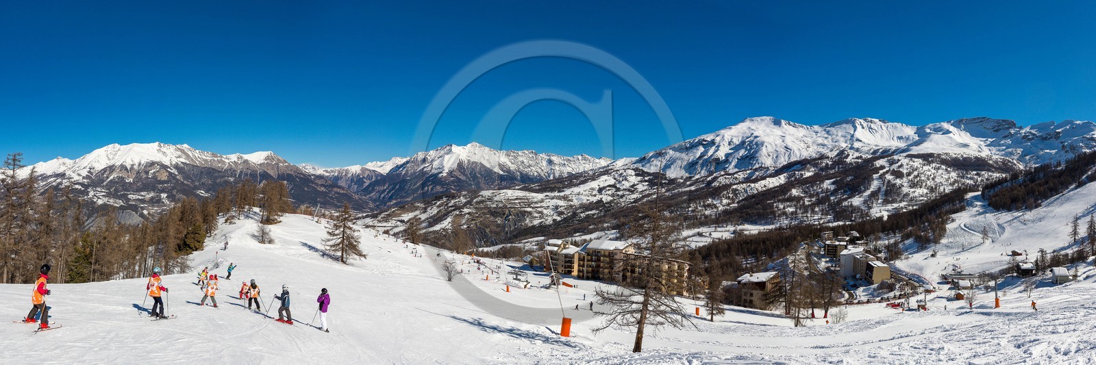La station de ski Sauze Super-Sauze est une station village situ