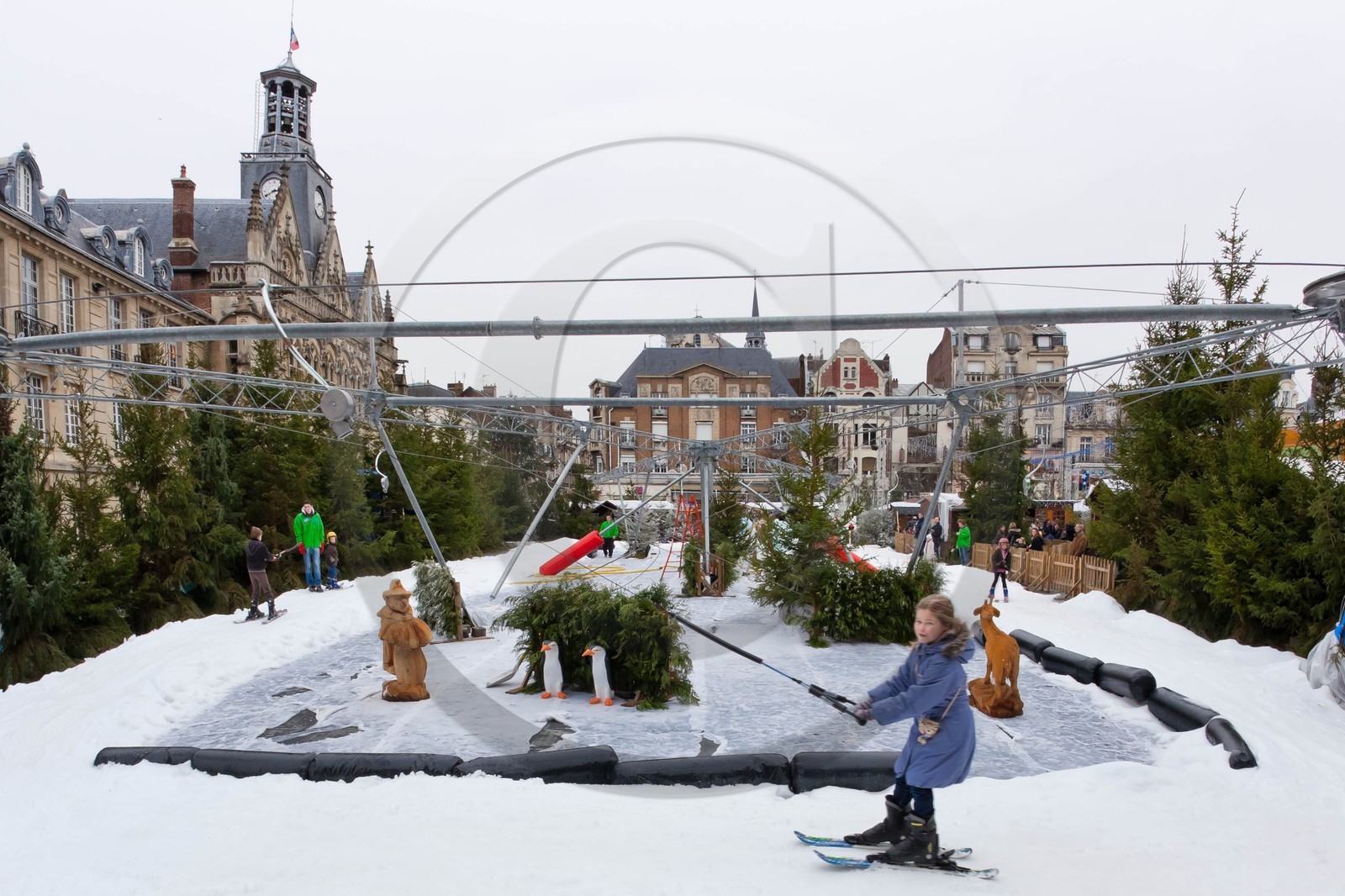 La patinoire en glace naturelle installée par Synerglace à Saint-Quentin La patinoire en glace naturelle installée par Synerglace à Saint-Quentin