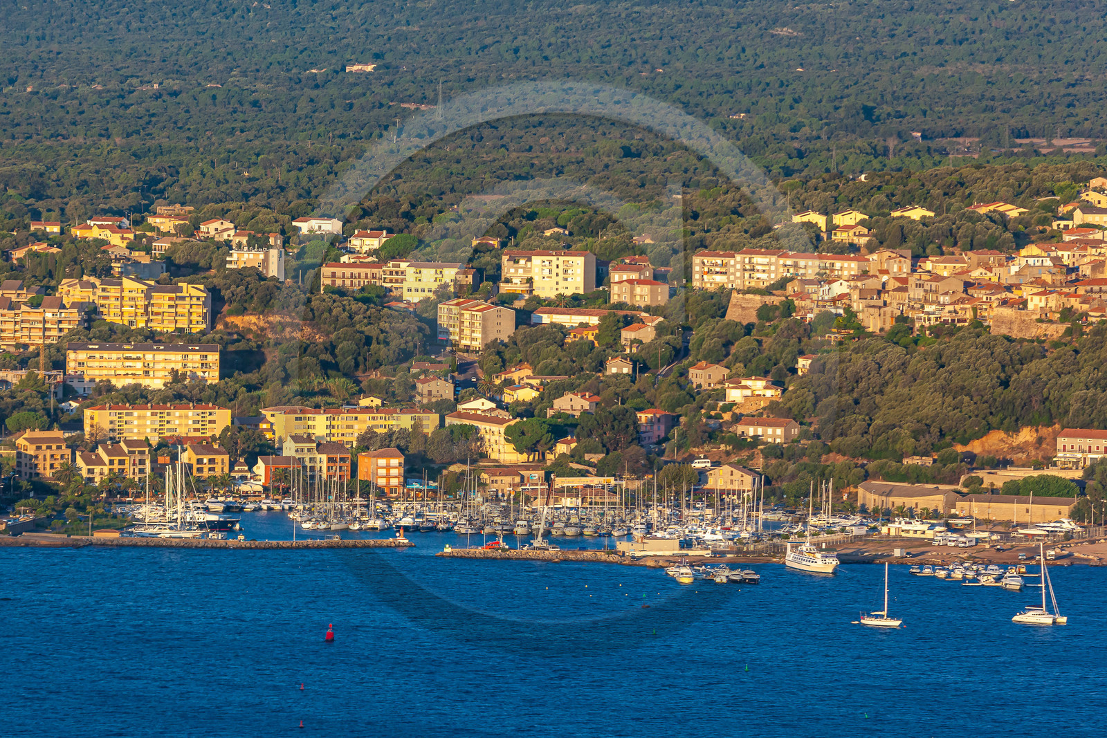 Porto-Vecchio, Port de plaisance et de pêche de Porto-Vecchio Porto-Vecchio, Port de plaisance et de pêche de Porto-Vecchio