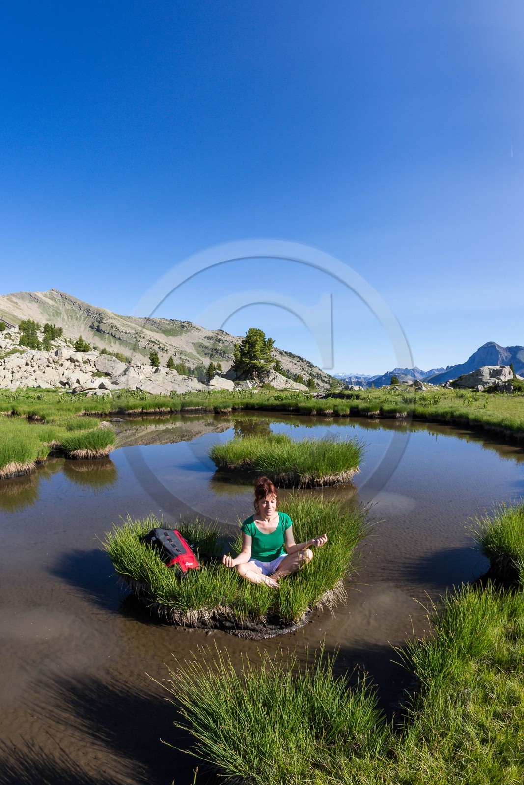 Vallon du Laverq, lac et tourbière Les Eaux-Tortes