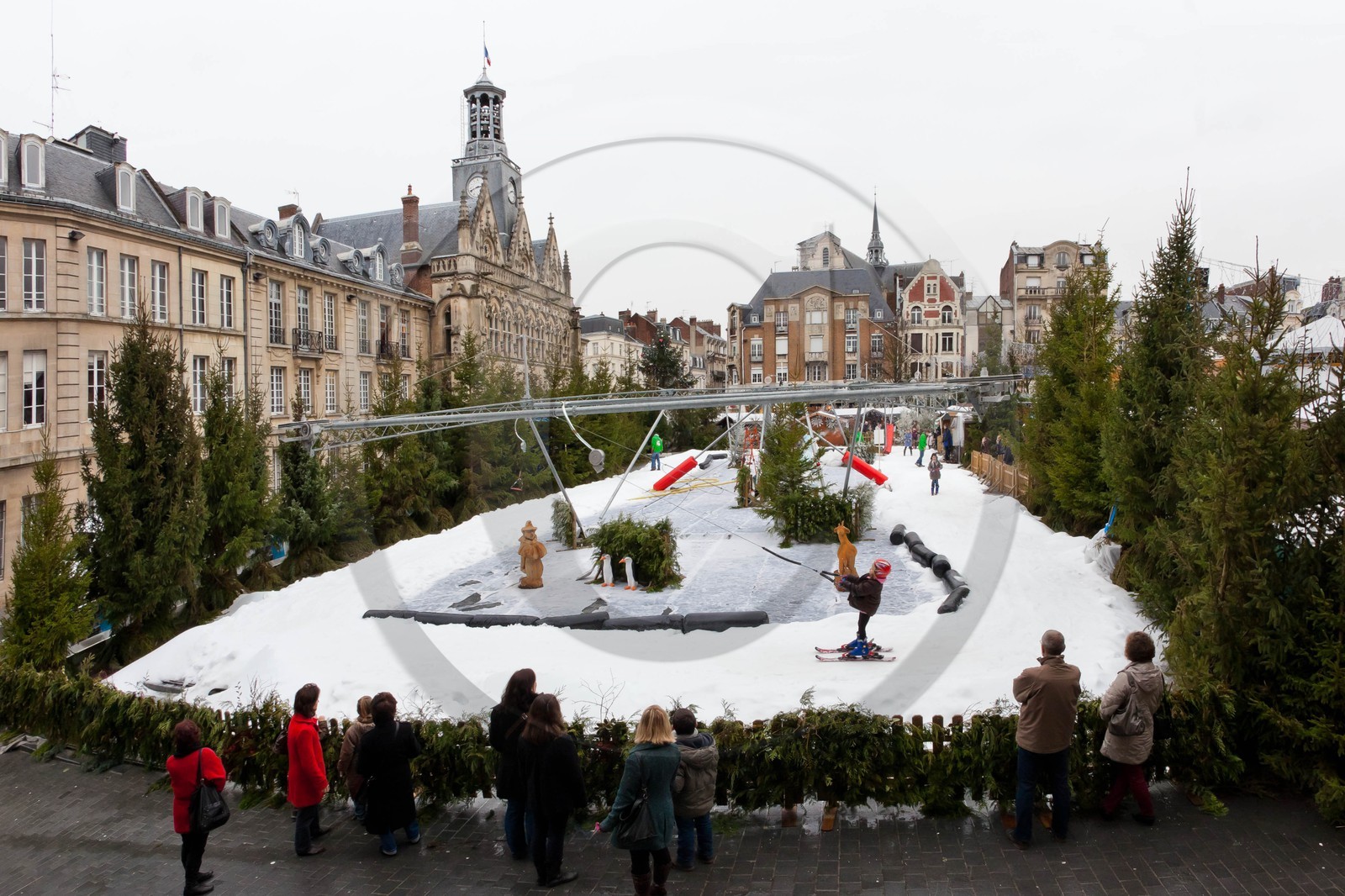 La patinoire en glace naturelle installée par Synerglace à Saint-Quentin La patinoire en glace naturelle installée par Synerglace à Saint-Quentin