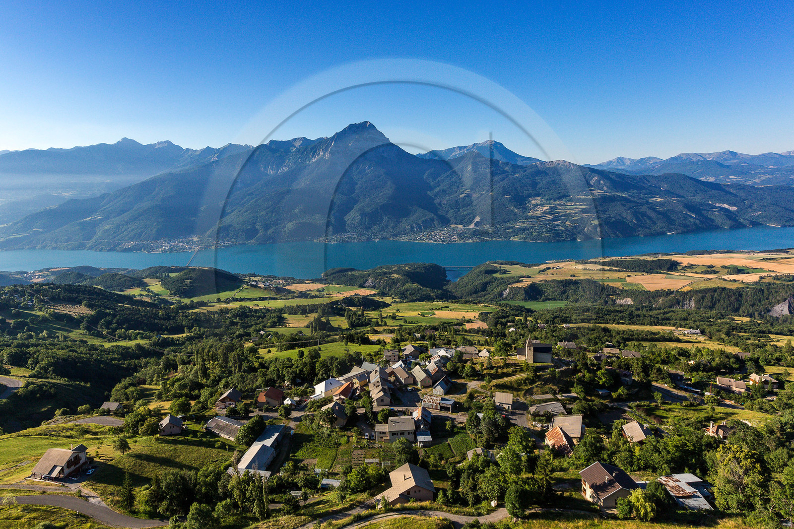 Lac de Serre-Ponçon, Saint-Apollinaire Lac de Serre-Ponçon, Saint-Apollinaire