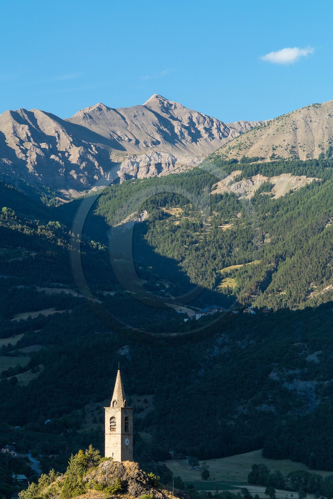 Méolans-Revel et la Montagnette Méolans-Revel et la Montagnette